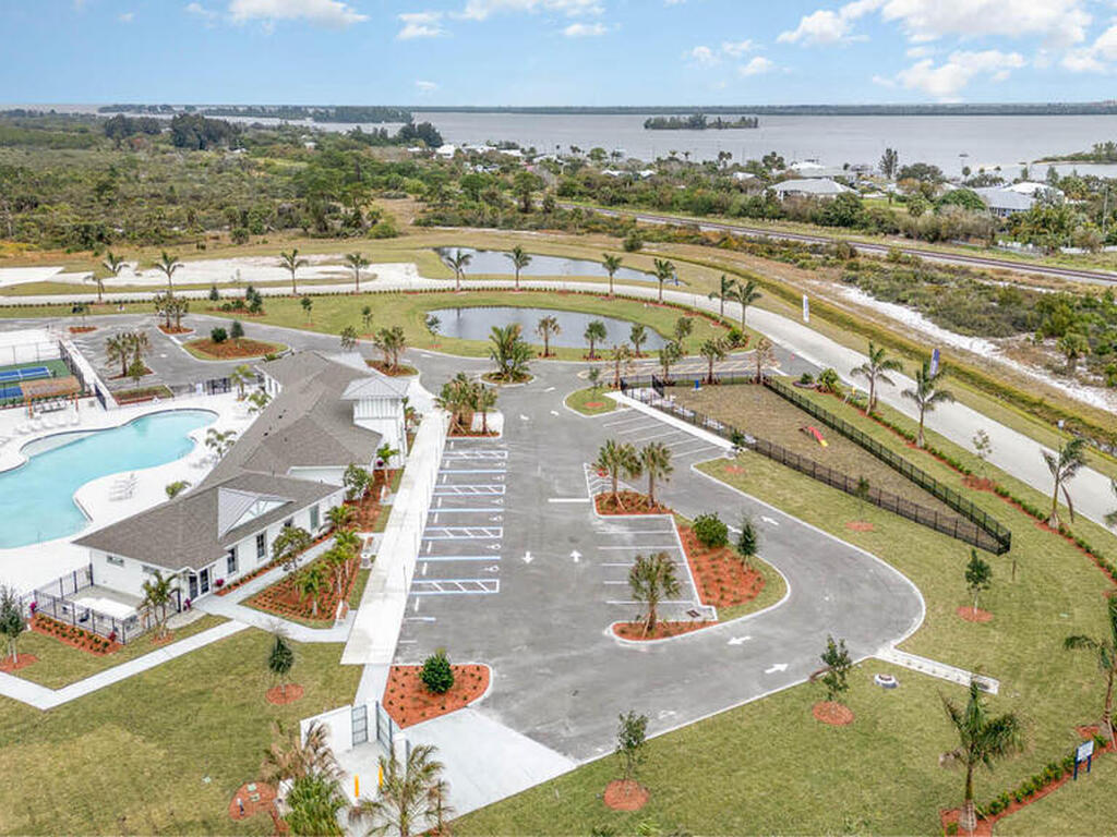 6870 Cameo Drive, Grant-Valkaria, FL 32949