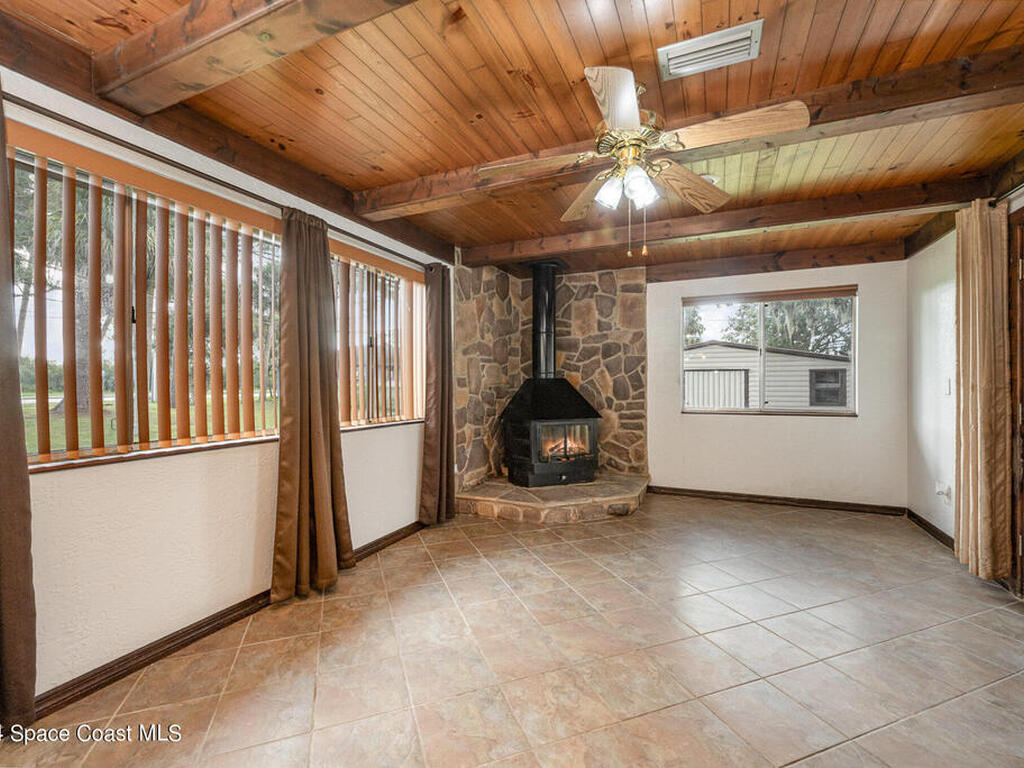 112 Americana Boulevard, Palm Bay, FL 32907