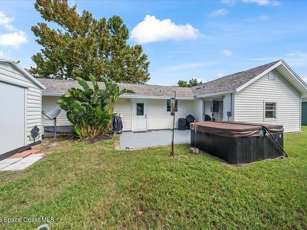 942 Douglas Street, Palm Bay, FL 32909