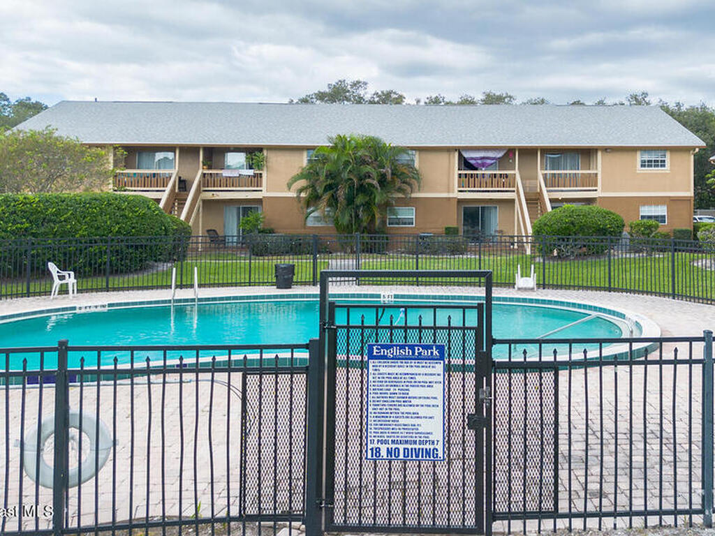 142 Bristol Court, Melbourne, FL 32935