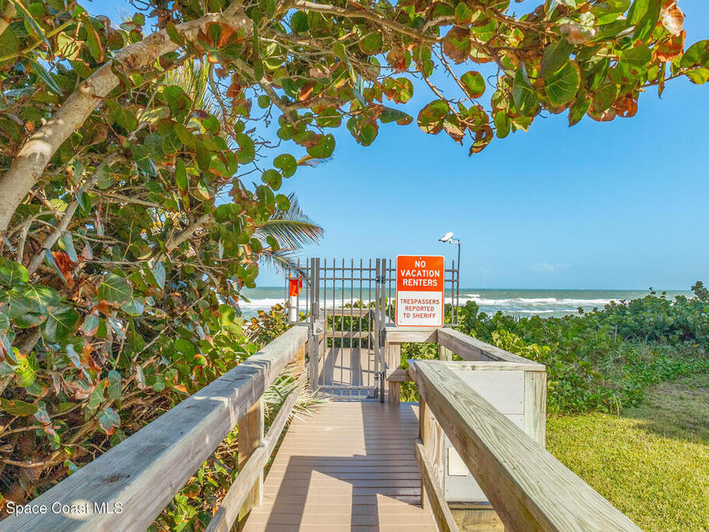 194 Captiva Court, Melbourne Beach, FL 32951