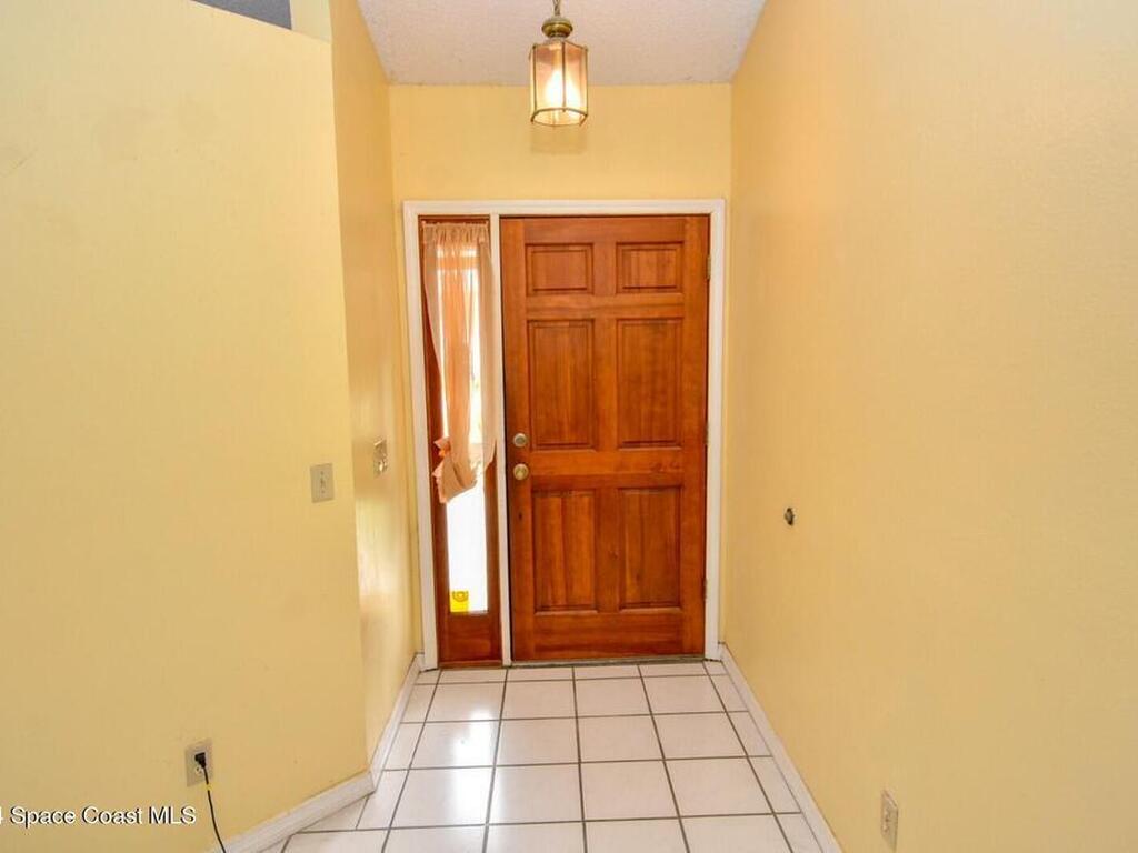 1012 SW Idol Avenue, Port St. Lucie, FL 34953
