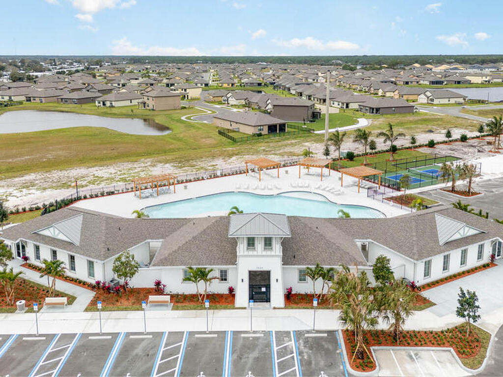 6891 Cameo Drive, Grant-Valkaria, FL 32949