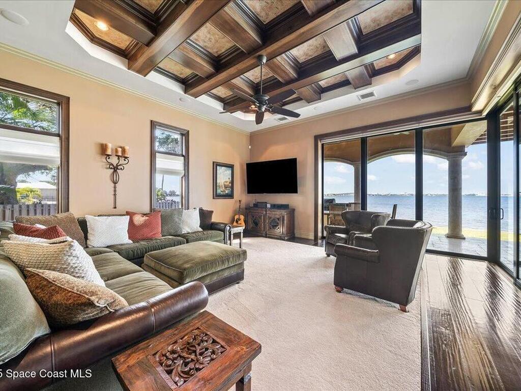 808 N Riverside Drive, Indialantic, FL 32903