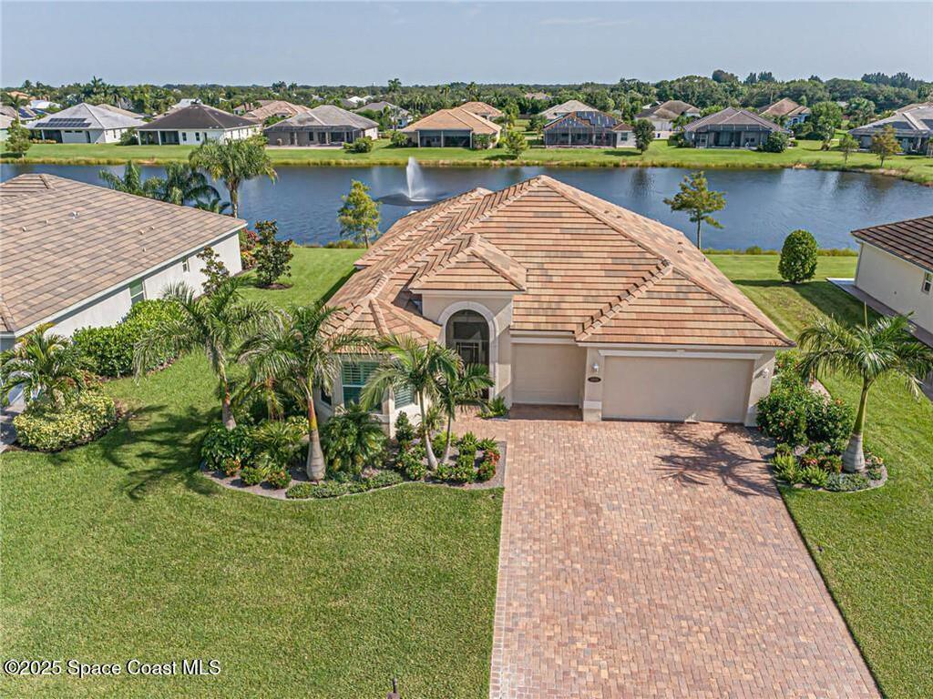 4836 Four Lakes Circle, Vero Beach, FL 32968