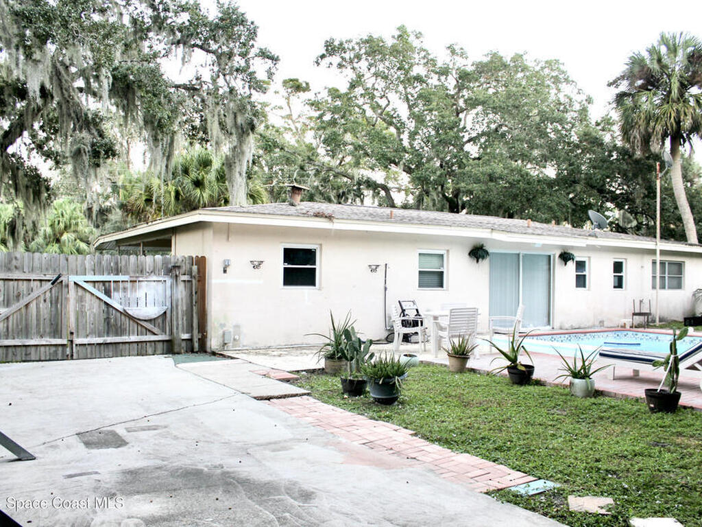 139 W Laila Drive, Melbourne, FL 32904