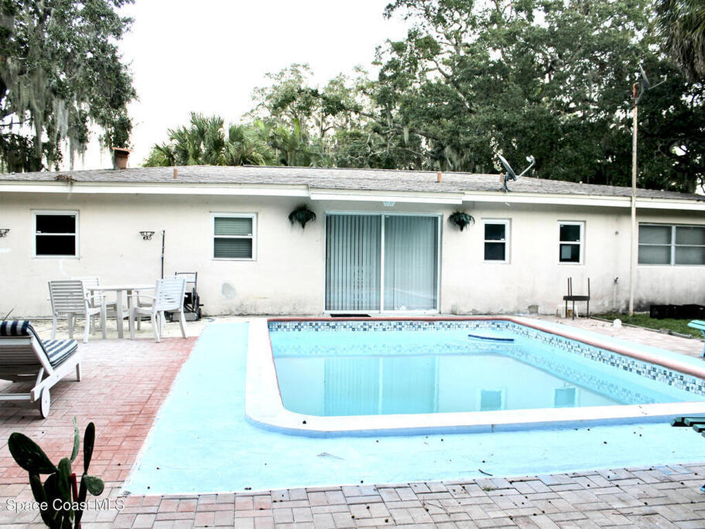 139 W Laila Drive, Melbourne, FL 32904