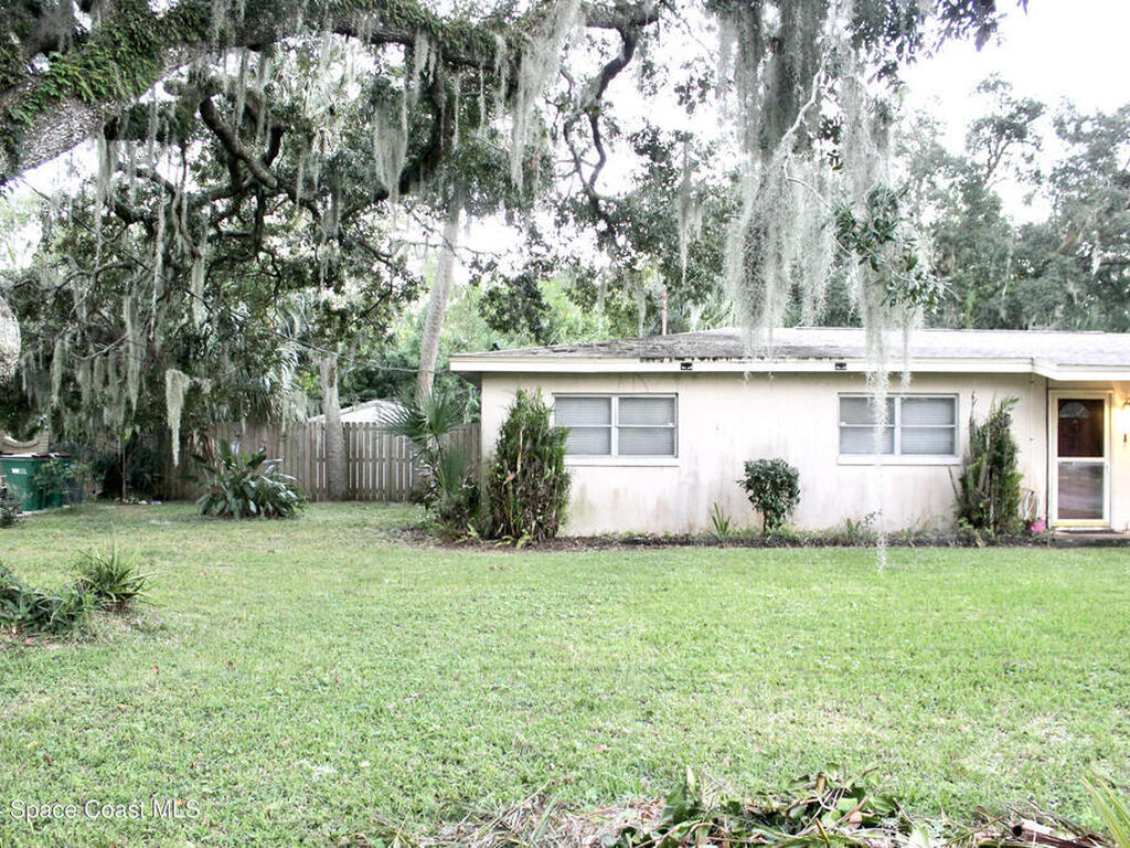 139 W Laila Drive, Melbourne, FL 32904
