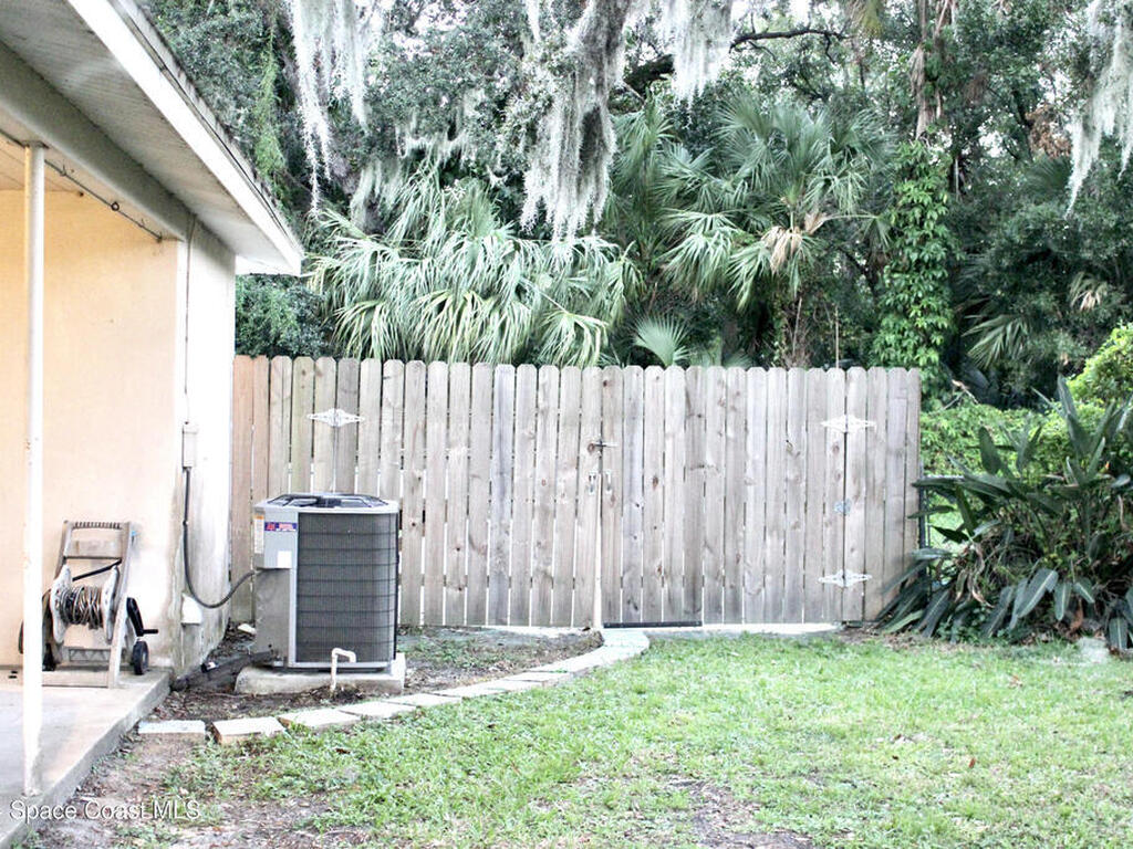 139 W Laila Drive, Melbourne, FL 32904