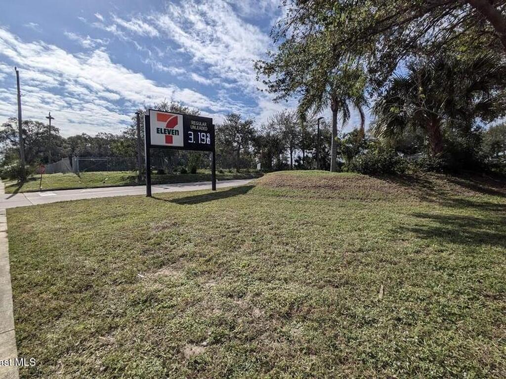 4002 N Harbor City Boulevard, Melbourne, FL 32935
