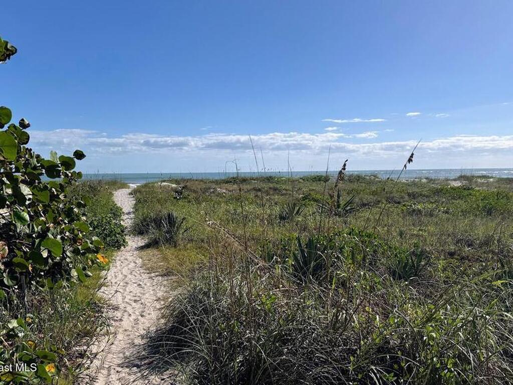 500 Catalina Road, Cocoa Beach, FL 32931