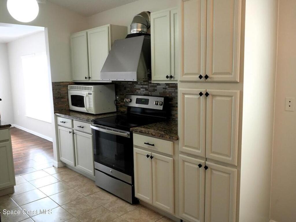 2125 Canopy Drive, Melbourne, FL 32935