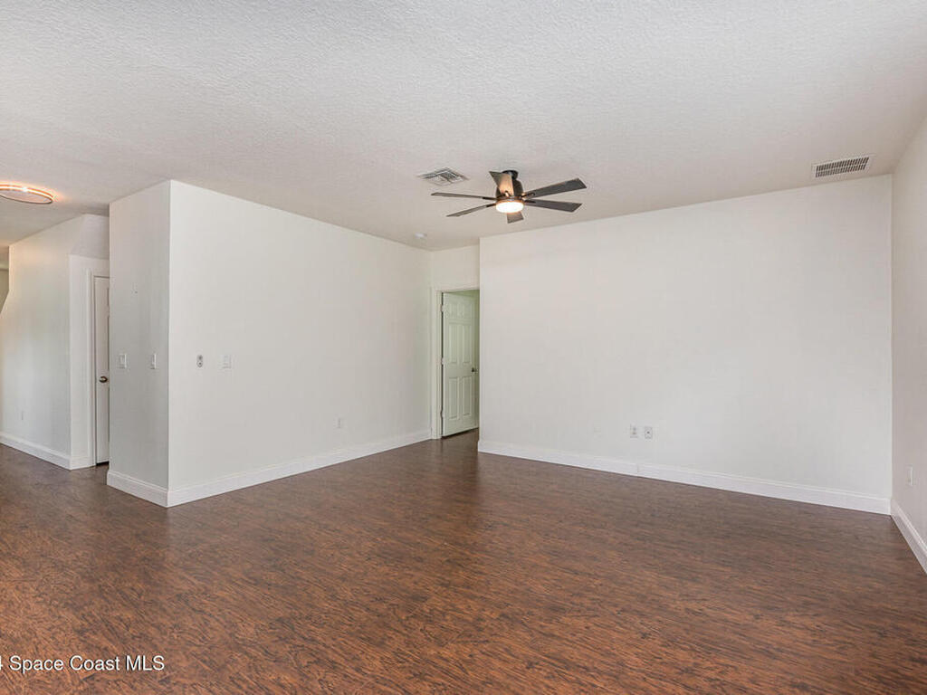 2675 Falcon Lane, Mims, FL 32754