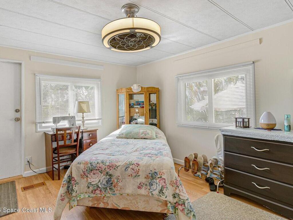 921 Laurel Circle, Barefoot Bay, FL 32976