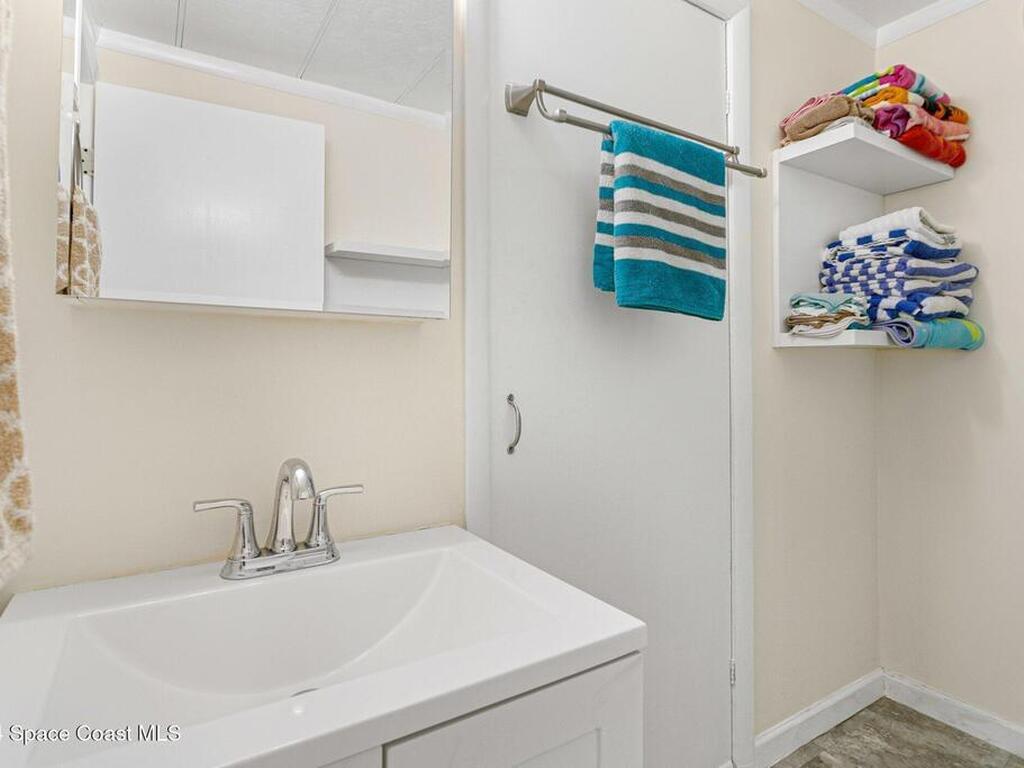 921 Laurel Circle, Barefoot Bay, FL 32976
