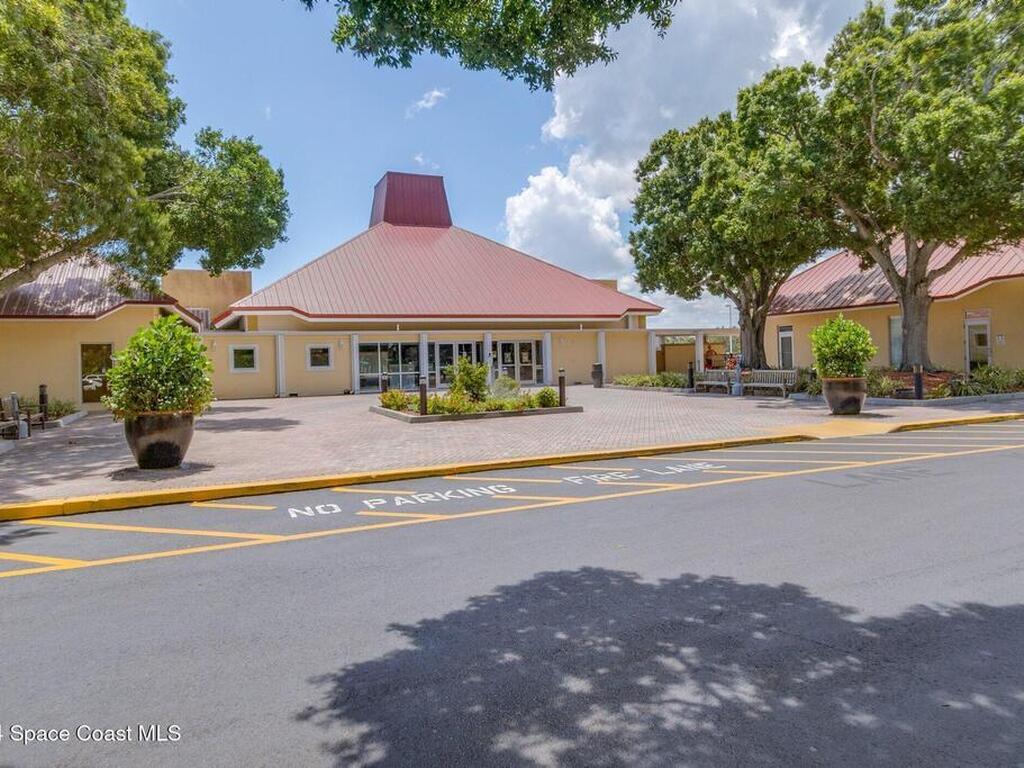 921 Laurel Circle, Barefoot Bay, FL 32976