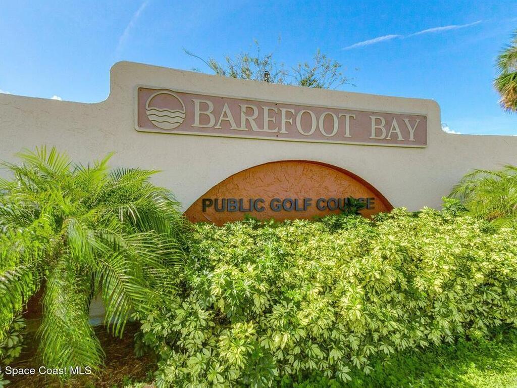921 Laurel Circle, Barefoot Bay, FL 32976