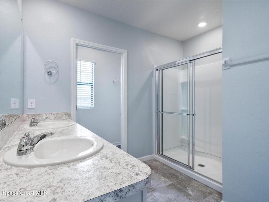 828 Old Country Road, Palm Bay, FL 32909
