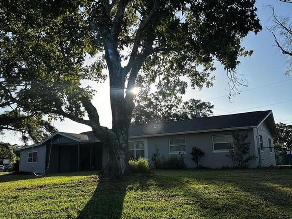 4900 Sutton Avenue, Melbourne, FL 32904