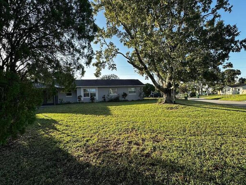 4900 Sutton Avenue, Melbourne, FL 32904