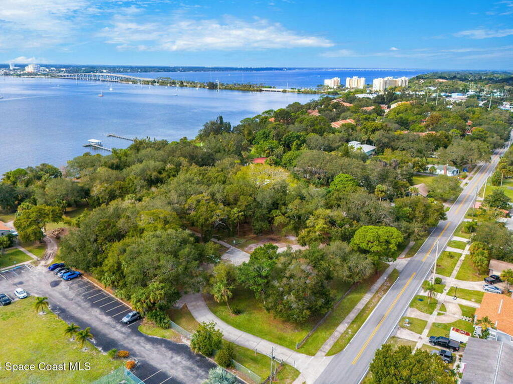 435 Deb Lane, Merritt Island, FL 32952