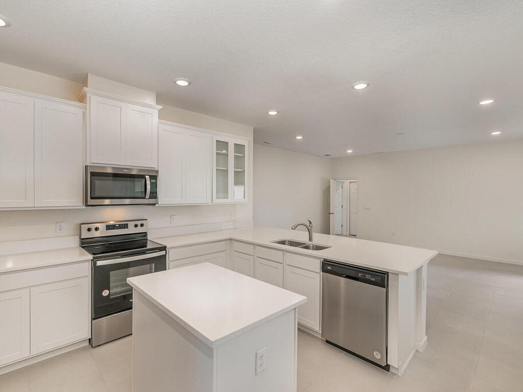 6911 Cameo Drive, Grant, FL 32949