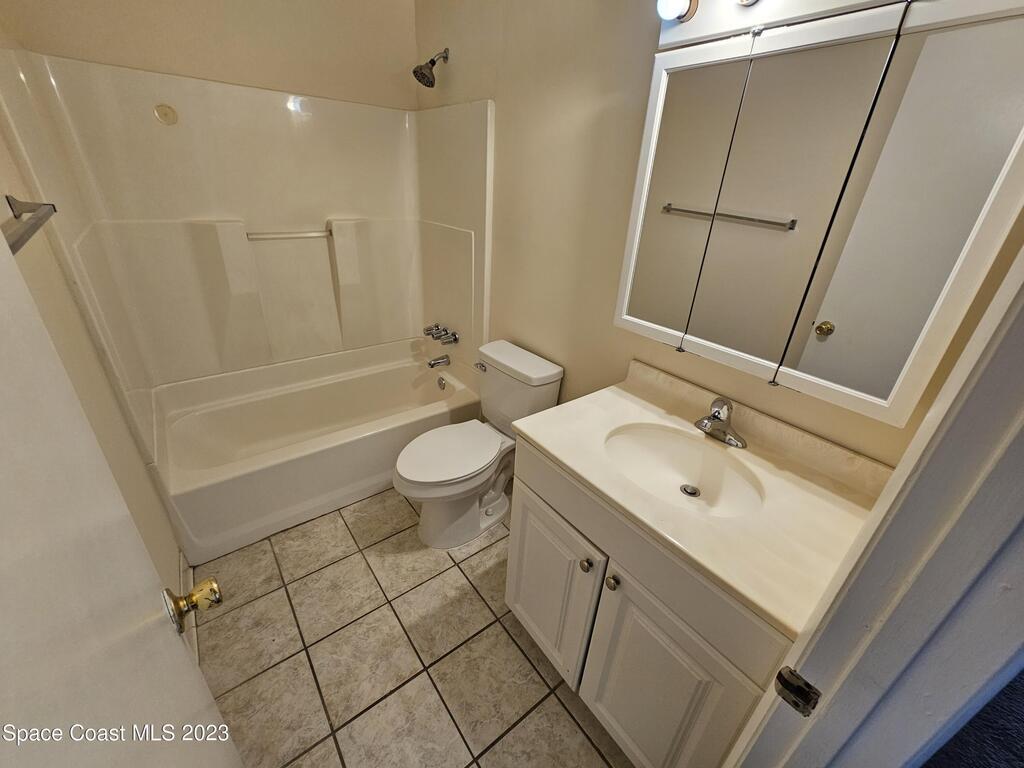 243 Cambridge Lane, Melbourne, FL 32935