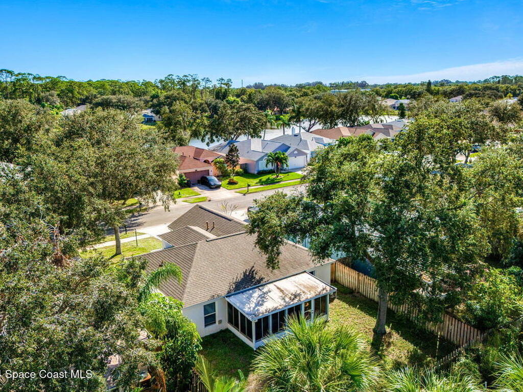 1560 Vista Lake Circle, Melbourne, FL 32904