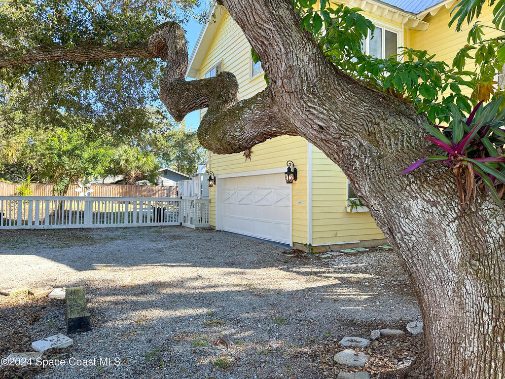 5875 Riverside Drive, Melbourne Beach, FL 32951