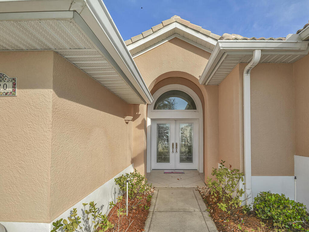 920 Palm Brook Drive, Suntree, FL 32940