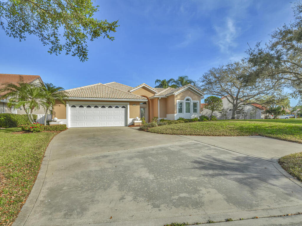 920 Palm Brook Drive, Suntree, FL 32940
