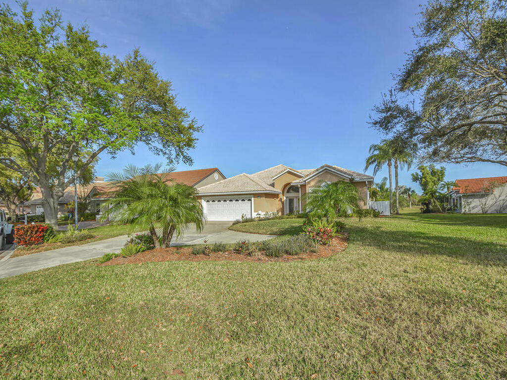 920 Palm Brook Drive, Suntree, FL 32940