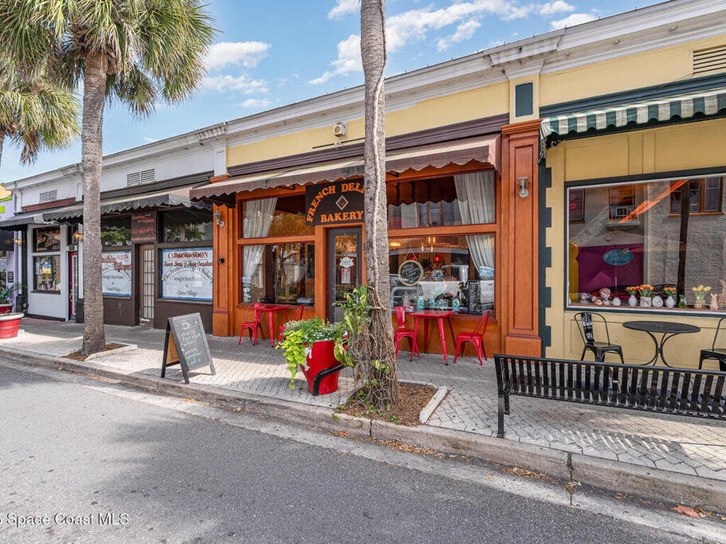 46 Burlington Avenue, Rockledge, FL 32955