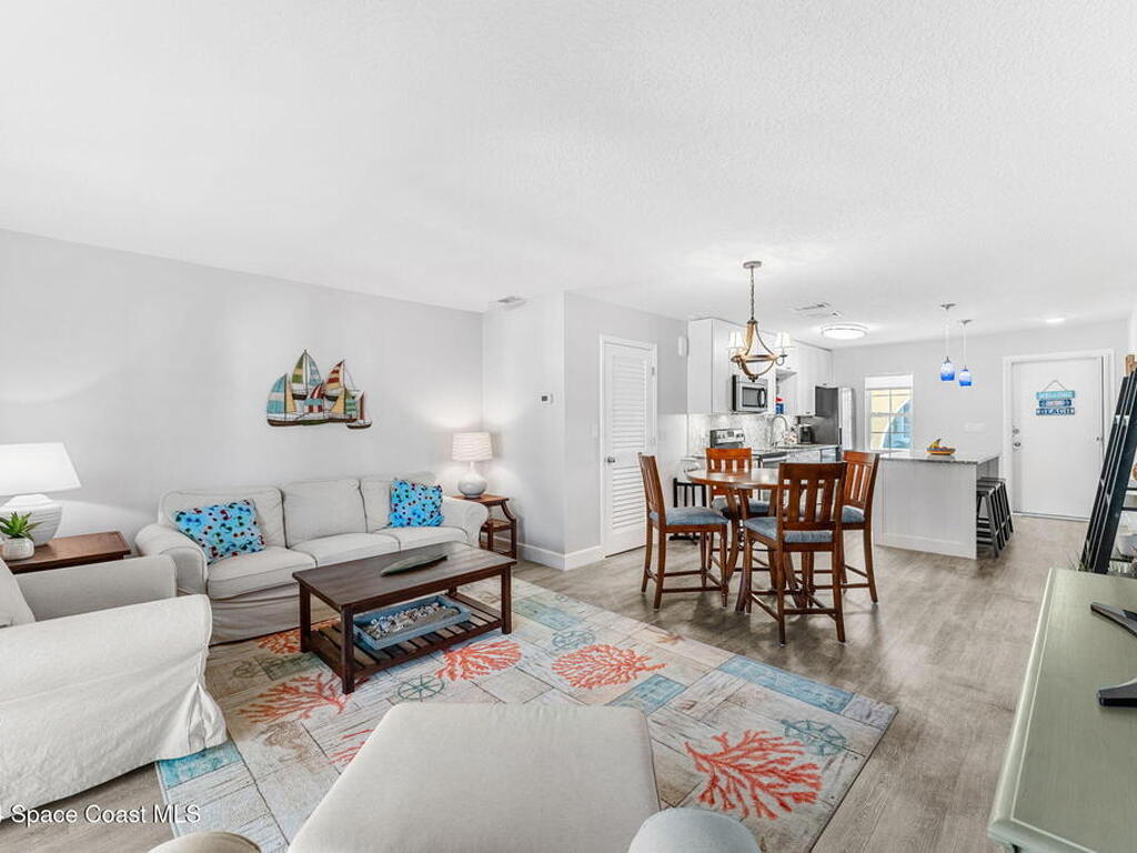 1047 Small Court, Indian Harbour Beach, FL 32937