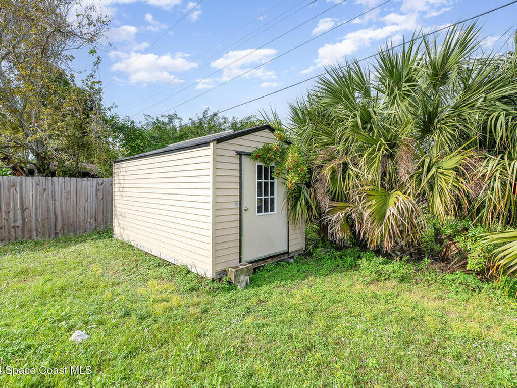 350 St Charles Ave Avenue, Merritt Island, FL 32953