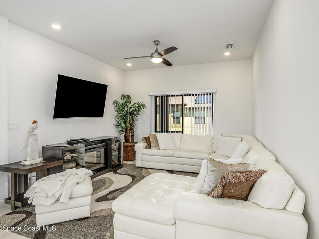 3419 Salt Marsh Circle, West Melbourne, FL 32904