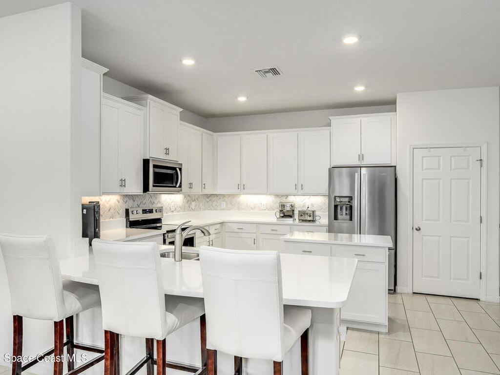 3419 Salt Marsh Circle, West Melbourne, FL 32904
