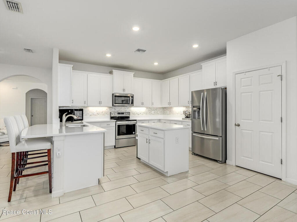3419 Salt Marsh Circle, West Melbourne, FL 32904