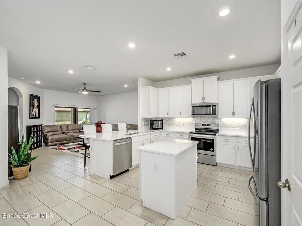 3419 Salt Marsh Circle, West Melbourne, FL 32904
