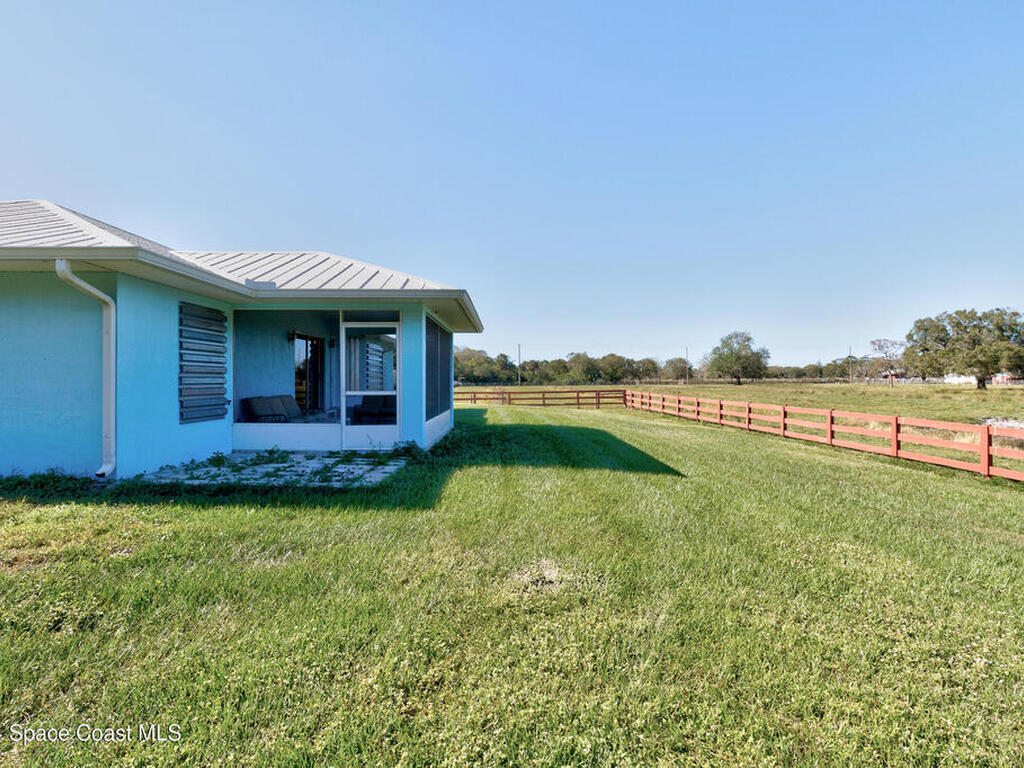 13720 101st Street, Fellsmere, FL 32948