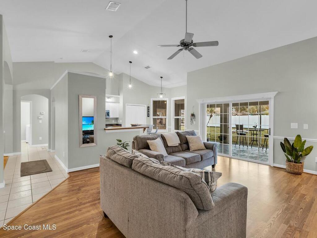 3244 Sawgrass Creek Circle, St. Cloud, FL 34772