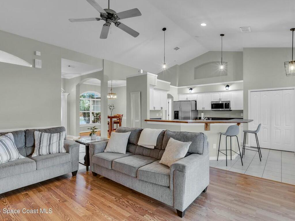3244 Sawgrass Creek Circle, St. Cloud, FL 34772