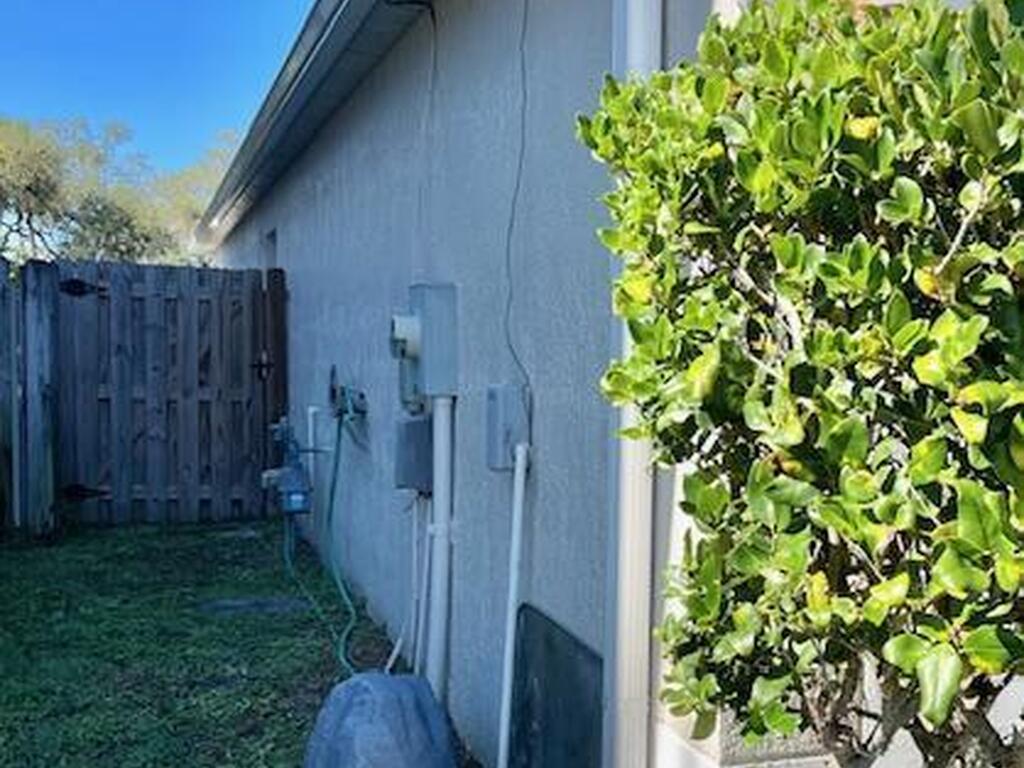 648 Anchor Lane, Melbourne, FL 32904
