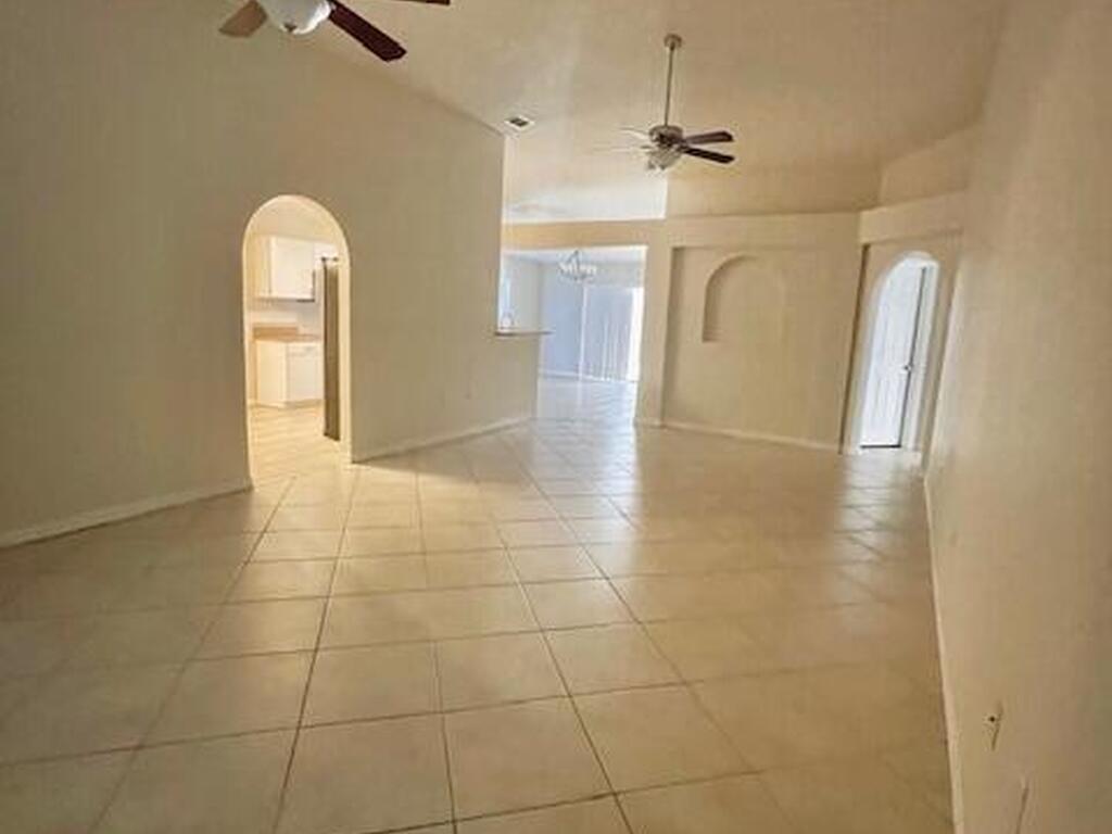 648 Anchor Lane, Melbourne, FL 32904