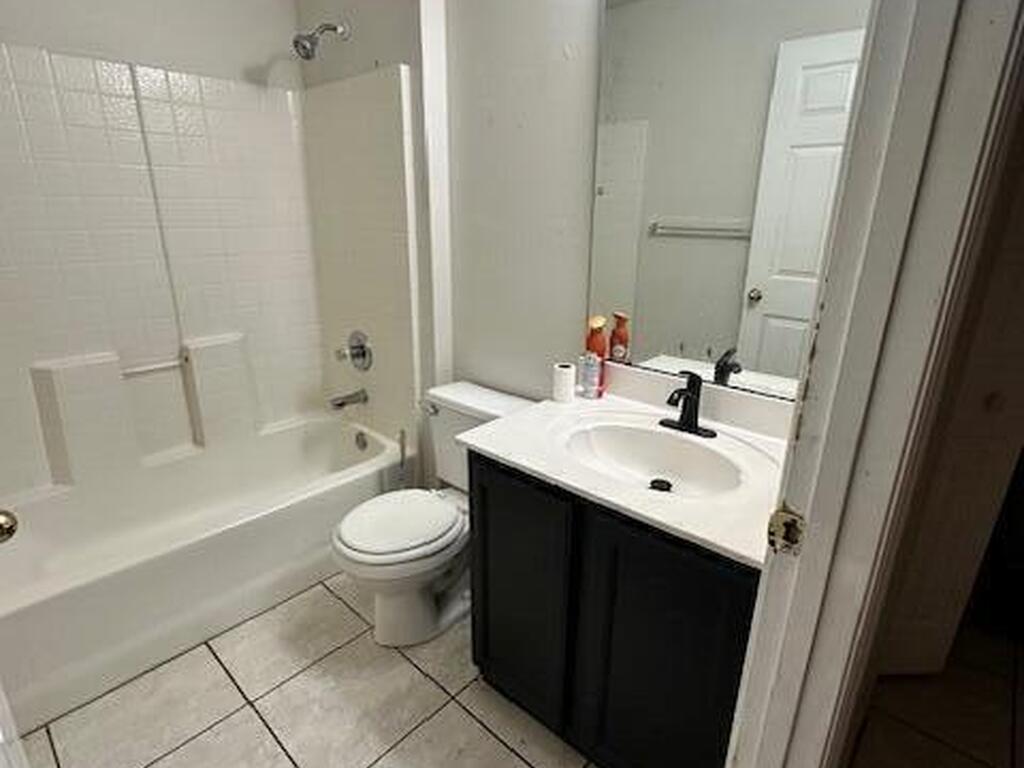 182 Biltmore Avenue, Palm Bay, FL 32907