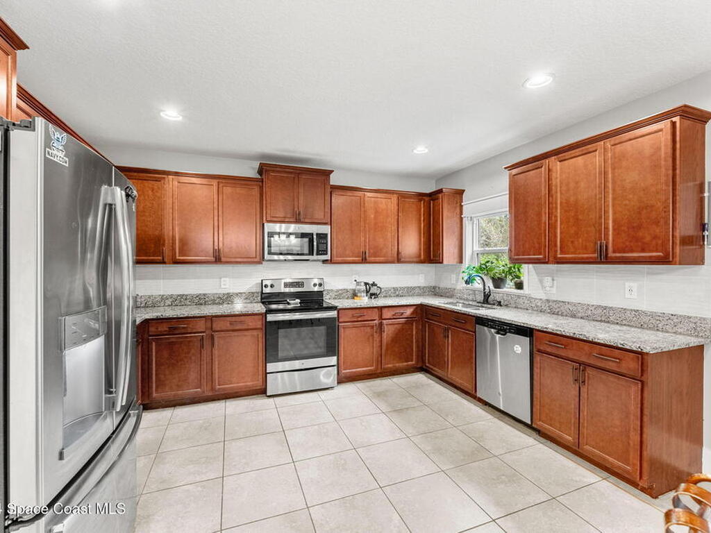 553 Trymore Drive, Palm Bay, FL 32909