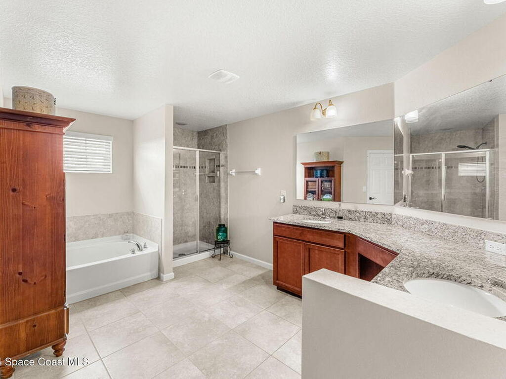 553 Trymore Drive, Palm Bay, FL 32909