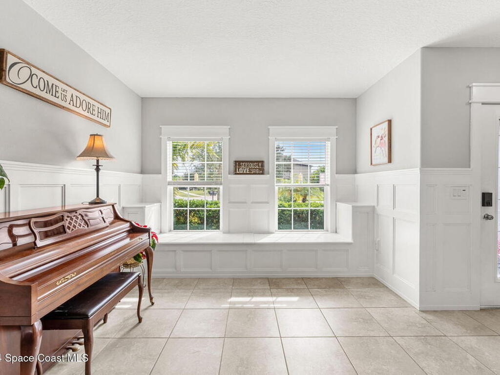 553 Trymore Drive, Palm Bay, FL 32909