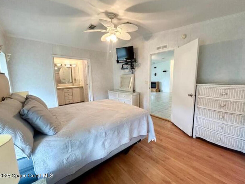 7653 Cedar Bark Road, Micco, FL 32976