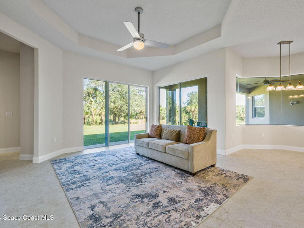 332 Pinto Lane, Palm Bay, FL 32909
